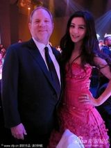 高清组图：范冰冰与大牌合影曝光 艳光四射通杀男星