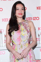 组图：舒淇力撑周星驰不小气 否认被星爷追求