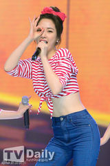 组图：Dal★shabet与AOA等热舞WAPOP演唱会