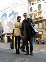 组图：陆毅鲍蕾悠闲享受罗马假日 带你玩转意大利