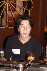 幻灯图：薛凯琪宣传否认爆粗口 票房好约房祖名蹦极