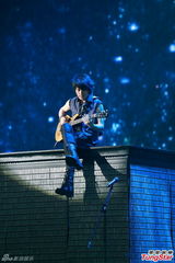 组图：五月天香港重生开唱 欲再创新经典