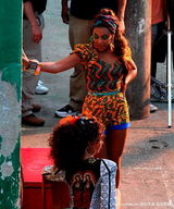 幻灯：碧昂斯与艾丽西亚合作新曲 拍MV比拼性感