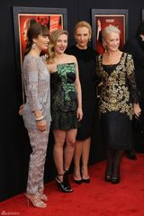 组图：《希区柯克》首映 斯嘉丽杰西卡争艳