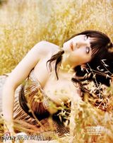 高清组图：佐伊-丹斯切尔《GQ》写真 黑发蓝眼