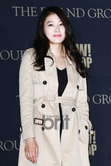 组图：组合BEAST等出席时装品牌开幕活动