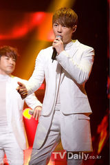 组图：《M！Countdown》现场公开 CNBLUE喜获冠军