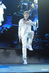 组图：贾斯汀-比伯香港开唱 劲舞自摸全场疯狂