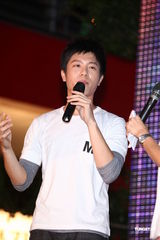 组图：韦礼安自谦非白马王子 不接受床戏