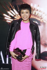 组图：王馨平自曝将加盟台湾春晚献唱小巨蛋