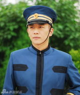 幻灯图：《小站风云》定妆照曝光 杨若兮搭配陈昭荣