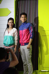 组图：Angelababy与彭于晏运动装活力十足