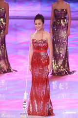 组图：辽宁佳丽夺亚姐冠军 比基尼展现完美身段