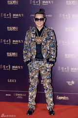 组图：陈坤时尚盛典压轴获大奖受肯定