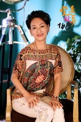 组图：《完美假妻》人物海报 天使与魔鬼并存