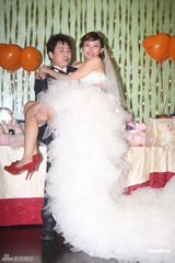 组图：小彬彬结婚儿子当花童 大牌艺人均缺席