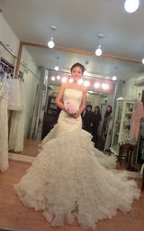 组图：“激吻女”张茆与外籍未婚夫首尔拍婚纱照