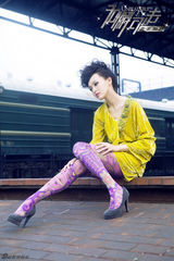 组图：《高手如林》时尚聚首 唐嫣演绎夏日复古风 