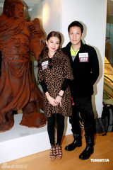 幻灯组图：丁子高情人节陪家人 杨千嬅虎年暂不添丁