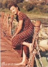 组图：宋祖英罕见少女旧照容貌清丽