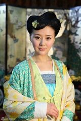 组图：《美人天下》皇后周牧茵成宫斗牺牲品