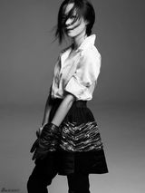 组图：江一燕双生绽放写真演绎酷感诱惑