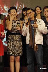 组图：《万凰之王》开庆功会 胡杏儿等出席活动 