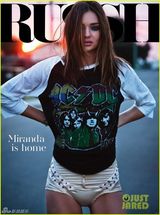 组图：米兰达可儿清新甜美登杂志秀健美腹肌