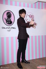 组图：萧敬腾自导MV 烦恼求婚创意盼从简