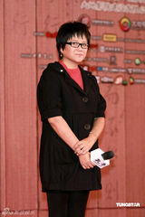 幻灯图集：《孔子》发布会 发哥自嘲年纪大不演武戏