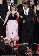 高清组图：《为父寻仇》首映西恩-潘摆酷 格温助阵