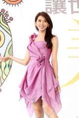 组图：林志玲紫裙优雅出镜 气质妩媚风姿卓约