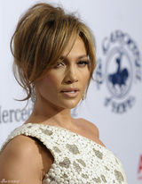 高清组图：詹妮弗-洛佩兹白色透视礼服秀性感