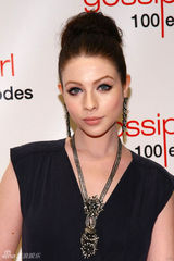 组图：《绯闻女孩》开播100集派对 主演盛装亮相