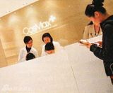 幻灯图：黎姿怀孕6个半月巨肚照曝光 月花30万补身