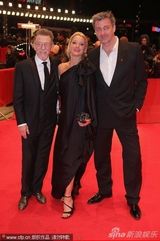 组图：《简-曼斯菲尔德的车》首映 主创齐亮相