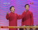 组图：兔年春晚何云伟李菁表演相声《独家录制》