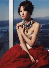 高清图：李多海诱惑热辣写真 首度挑战与钢管共舞