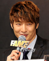 组图：少女时代Tiffany与孙浩英演音乐剧《Fame》