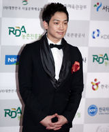 高清图：少女时代等出席首尔文化艺术大奖颁奖典礼