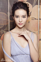 组图：金晨非凡气场写真曝光 翩翩起舞宛如精灵