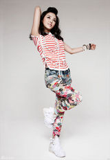 高清图：糖果女生张含韵新写真 Q扮邦女郎调皮动人