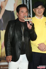 组图：獒犬林晖闵为新片造势 五月天携师弟助阵