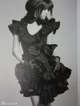 组图：岩佐真悠子性感写真突破尺度