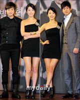 组图：韩剧《同伙》记者会 千正明韩智慧到场宣传