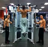 组图：《环太平洋》华裔三胞胎健身大秀肌肉