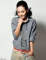 幻灯组图：《丝丝心动》热播 张嘉倪俏皮大片曝光