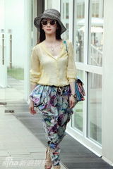 组图：启星私服街拍 清凉潮搭时尚俏皮