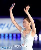 组图：韩国冰上公主金妍儿退役办纪念表演
