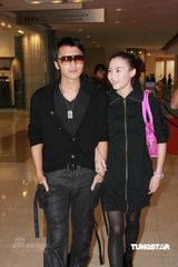 组图：谢霆锋张柏芝全家昔日温馨幸福瞬间